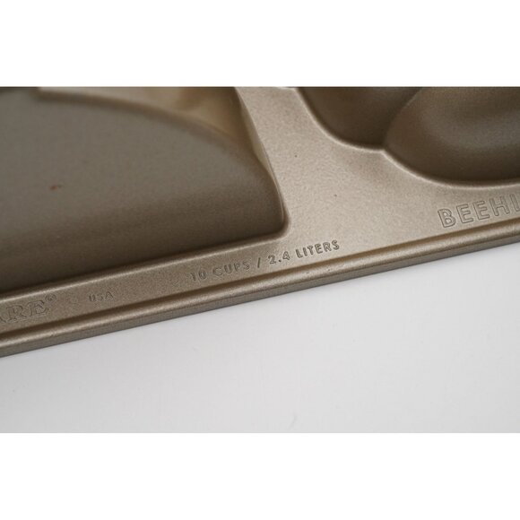 Nordic Ware Beehive Cake Pan 10 Cups / 2.4 Liters Cast Aluminum USA - Picture 3 of 5